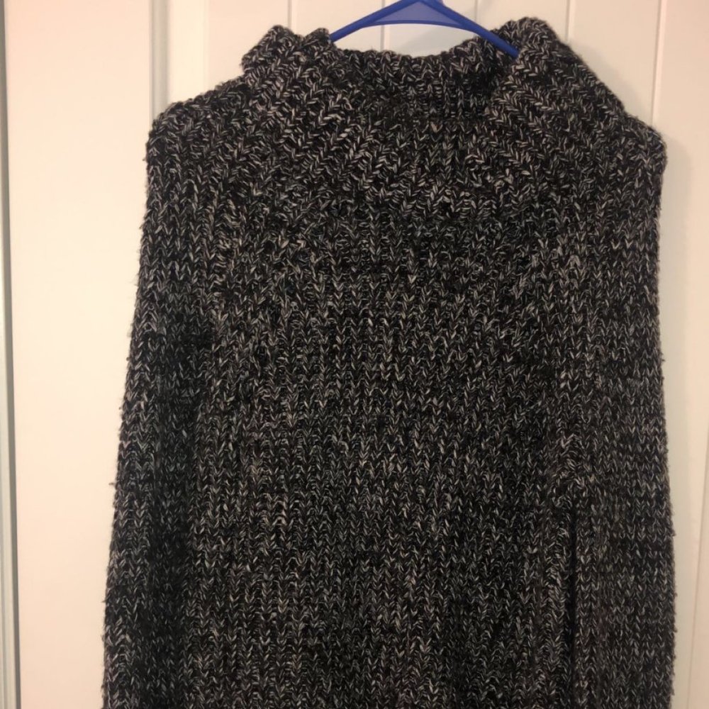 Pacsun Sweater